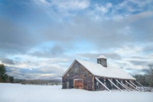 Stonetree Creative - Barn in snow in Maine